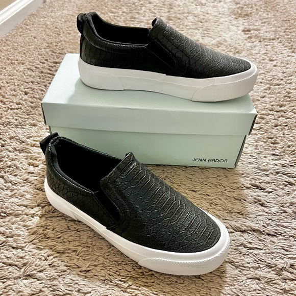 Women’s Black Slip on Shoes - Picture 1 of 4